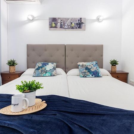 Estudio A 100 Metros De La Playa Салоу Екстериор снимка