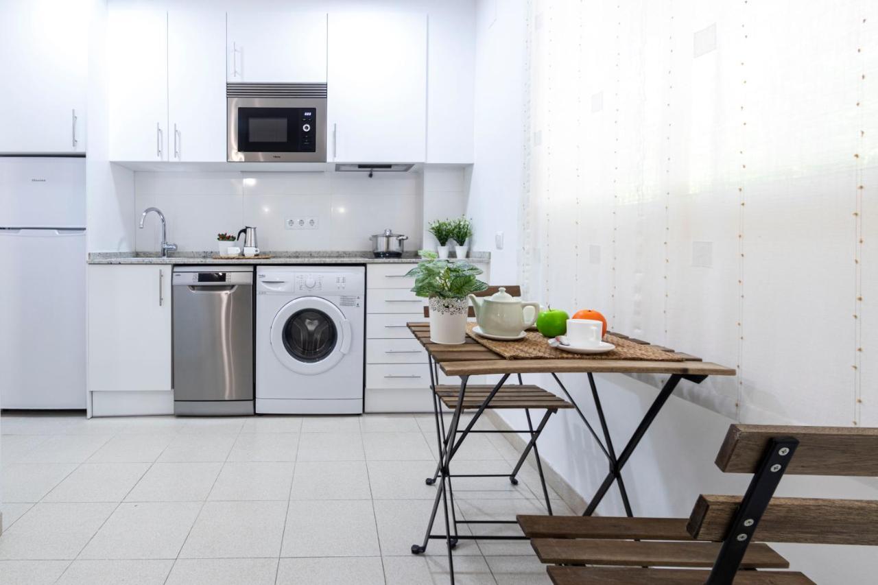 Estudio A 100 Metros De La Playa Салоу Екстериор снимка